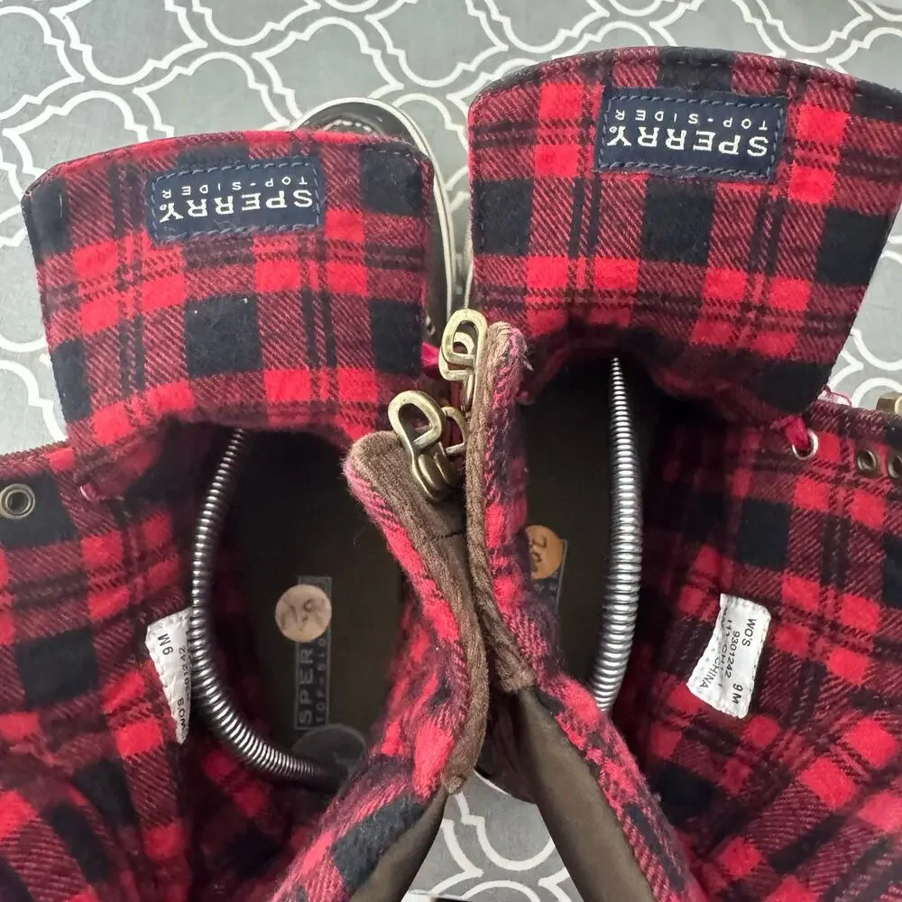 Sperry Boots Women’s Size 9 Brown Tall Plaid Lace Up Preppy Gorpcore Winter